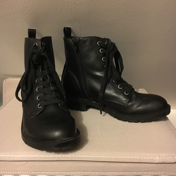 universal thread combat boots